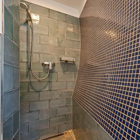 Suedkugel - Kugelhaus In Oekologischer Bauweise Am Tollensesee