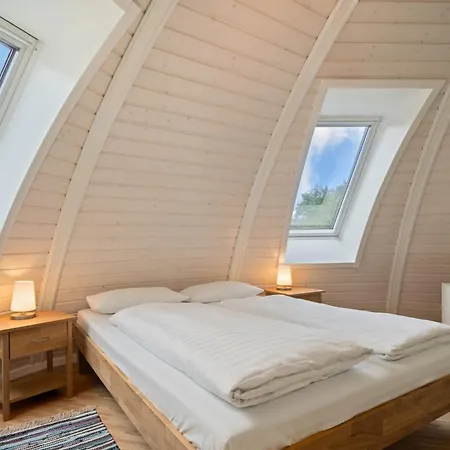 Südkugel - Kugelhaus In ökologischer Bauweise Am Tollensesee Ferienhaus *